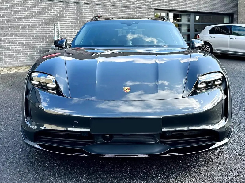 Jízda elektromobilem Porsche Taycan Cross Turismo 4S