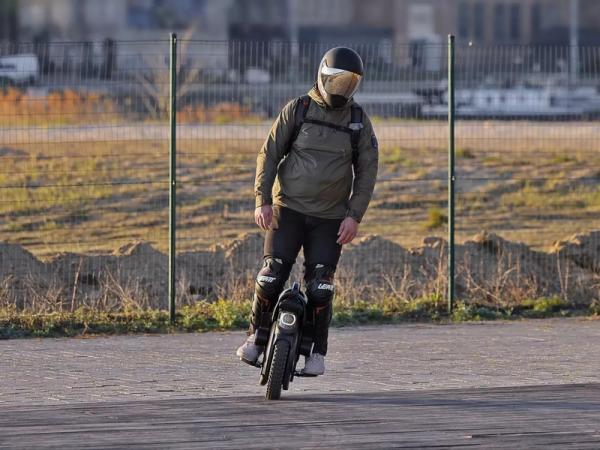 Lekce jízdy na elektrické jednokolce
