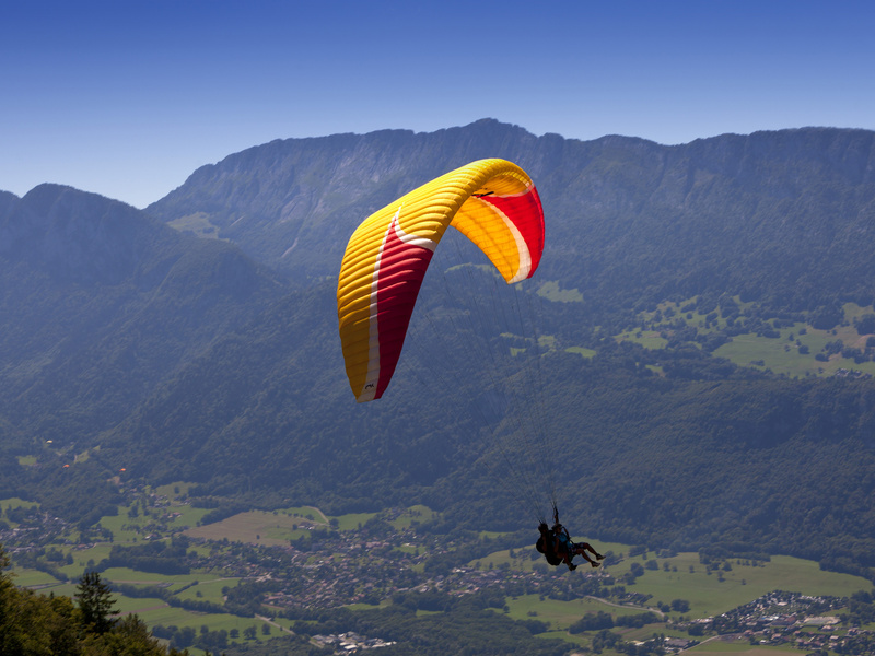 Akrobatický tandem paragliding