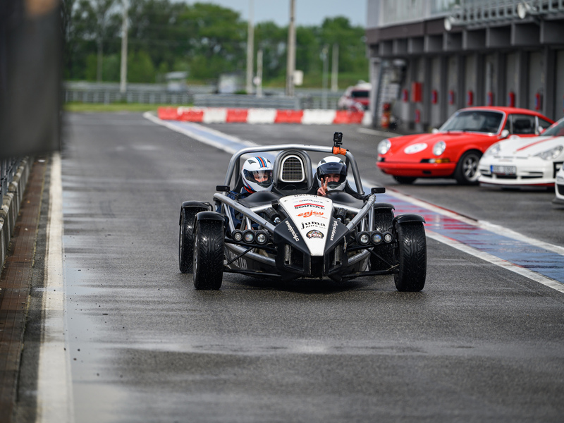 Jízda v Ariel Atom 3.5 na Masarykově okruhu