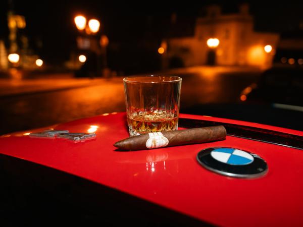 Jízda historickým centrem Prahy v červeném BMW Z4