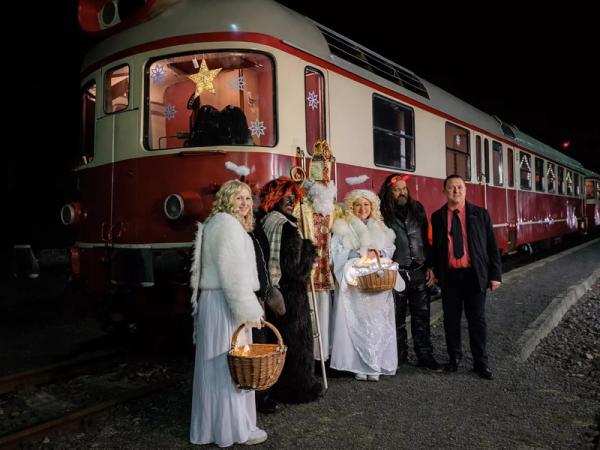 Mikulášská jízda zvláštním vlakem z Prahy
