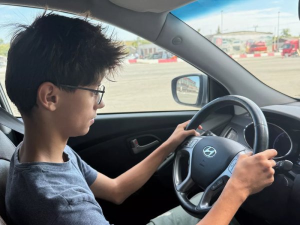 Autoškola pro děti od 5 let: Osobák + Tatra