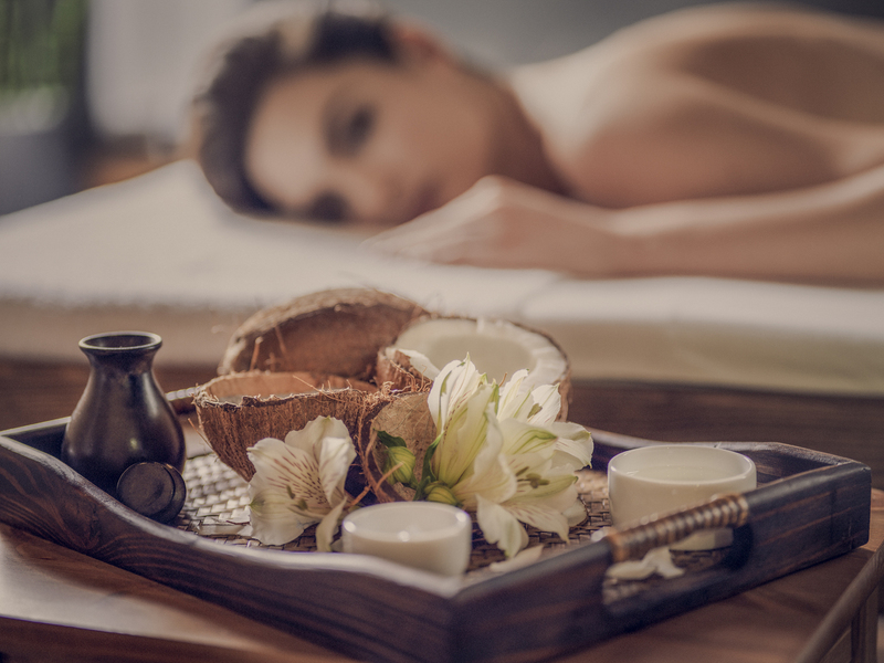 Zážitek - Relaxační kokosová masáž Co dělat v Praze? Vyrazte za zážitky