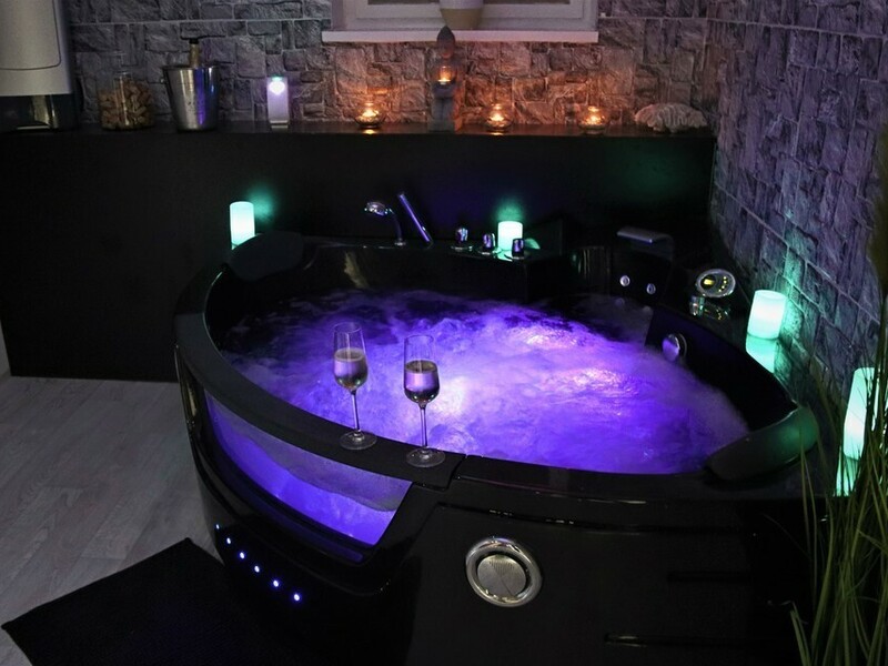Zážitek - Ubytování ve wellness apartmánu Elarys, Nezdenice Zážitky Zlínský kraj: Od adrenalinu po pohodu