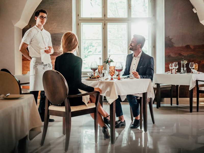 Zážitek - Degustační 6chodové menu v restauraci Chateau Herálec Zážitky Vysočina: Od adrenalinu po wellness