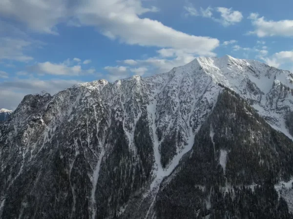 Vyhlídkový let letadlem nad Alpami