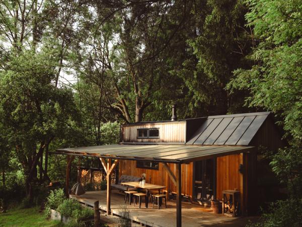Tiny house mezi stromy v Jizerských horách