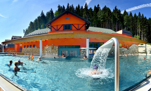 Pobyt v Lázních Lúčky v novém hotelu KUBO se vstupy do AQUA-VITAL Parku a s masáží - speciální cena pro první hosty