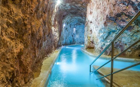 Miskolc Tapolca se vstupem do jeskynních lázní a wellness v Hungária Panzió