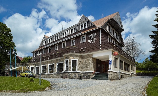 Centrum Harrachova s neomezeným wellness a polopenzí v Hotelu Spa Bílý Hořec***