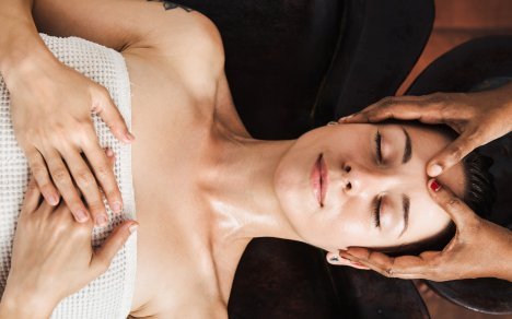 Mariánské Lázně: hotel v centru s až 12 wellness procedurami a polopenzí