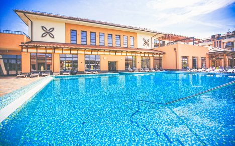 Bük luxusně v Caramell Premium Resortu **** s neomezeným wellness a polopenzí