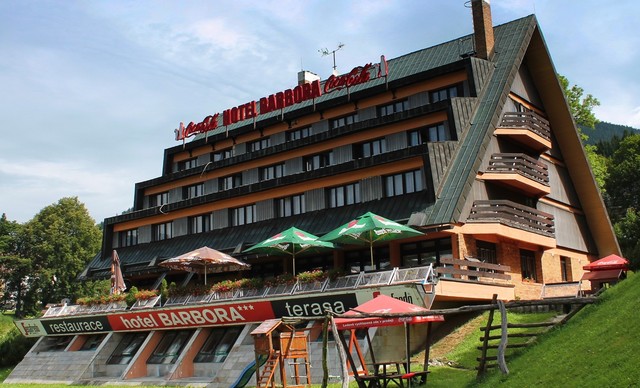 Hotel Barbora v centru Špindlerova Mlýna pro dva s polopenzí a privátním wellness