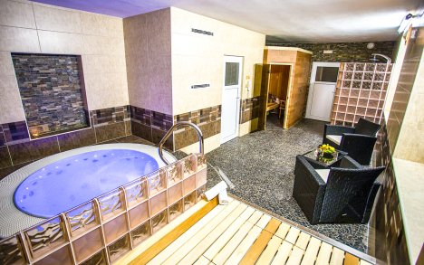 Jizerské hory v Hotelu Bon *** s privátním wellness, polopenzí a Jizerky Card