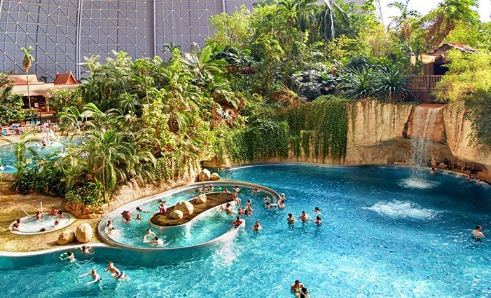 Celodenní zájezd pro 1 do aquaparku Tropical Islands v Německu
