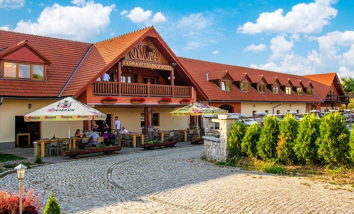 3–5denní pobyt pro 2 i rodinu s polopenzí v hotelu Farma Vysoká*** v Jizerkách
