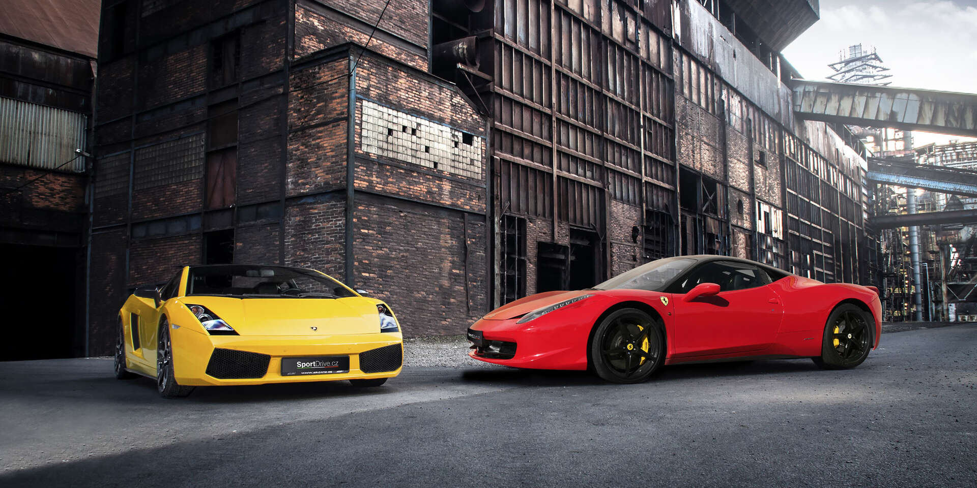 Šlápněte na to! Jízda v supersportu Ferrari 458 Italia nebo Lamborghini Gallardo - varianty s palivem i bez