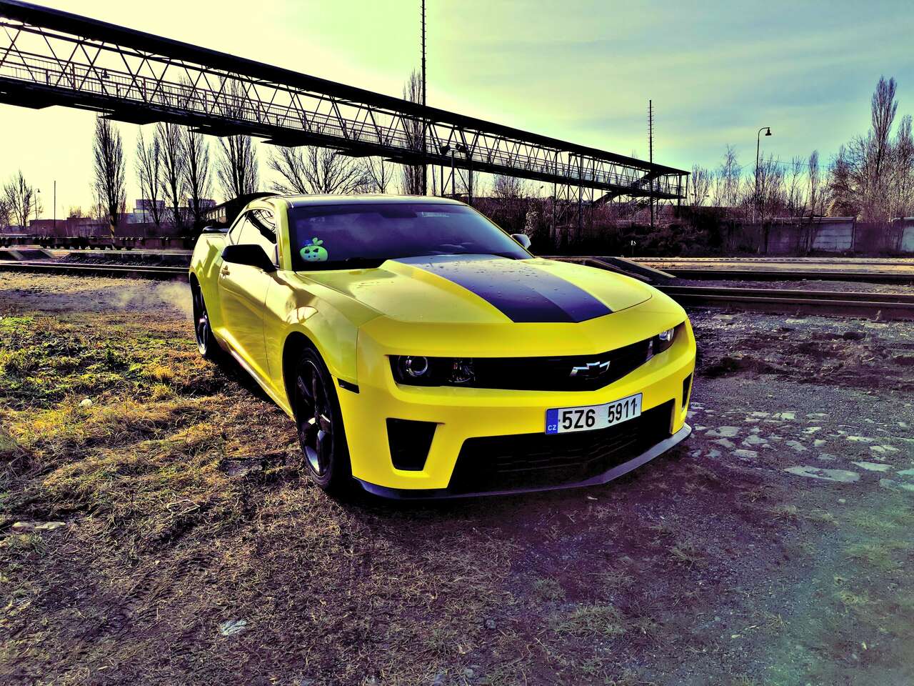 Až hodinová jízda ve sportovním voze Chevrolet s výběrem vlastní trasy