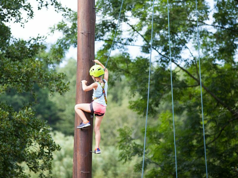 Bezpečný adrenalin v lanovém centru