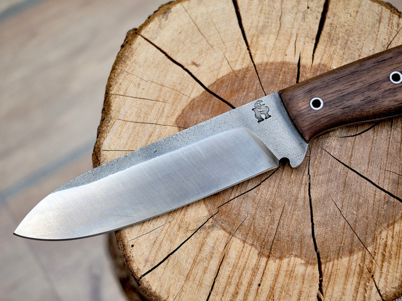 Ručně kovaný nůž Bushcraft Celá ČR
