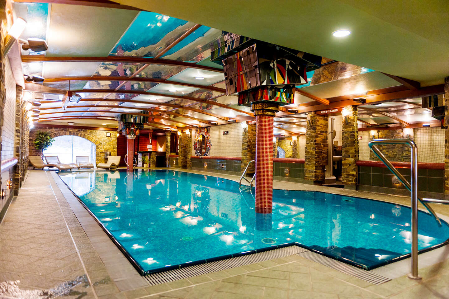 EXTRA NÍZKÁ CENA: Relax v srdci Velké Fatry v hotelu Áčko *** s wellness a polopenzí