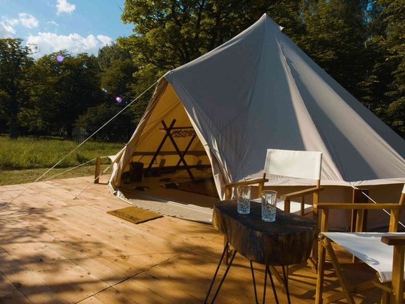 Glamping: Ubytování v přírodě v oboře Kněžičky